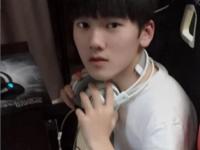 28圈娱乐-关于JackeyLove回归赛场，赛况扑朔迷离首场状态亮眼，IG观众沸腾！的信息