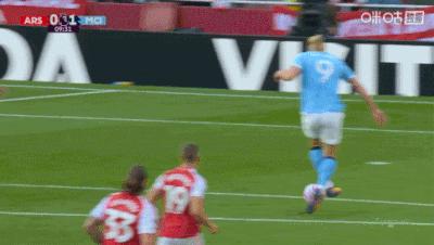 28圈-关于橄榄球赛场再起风云：蓬莱青龙队爆冷川蜀火狐队，新援首秀制胜韧性与执行并存的信息